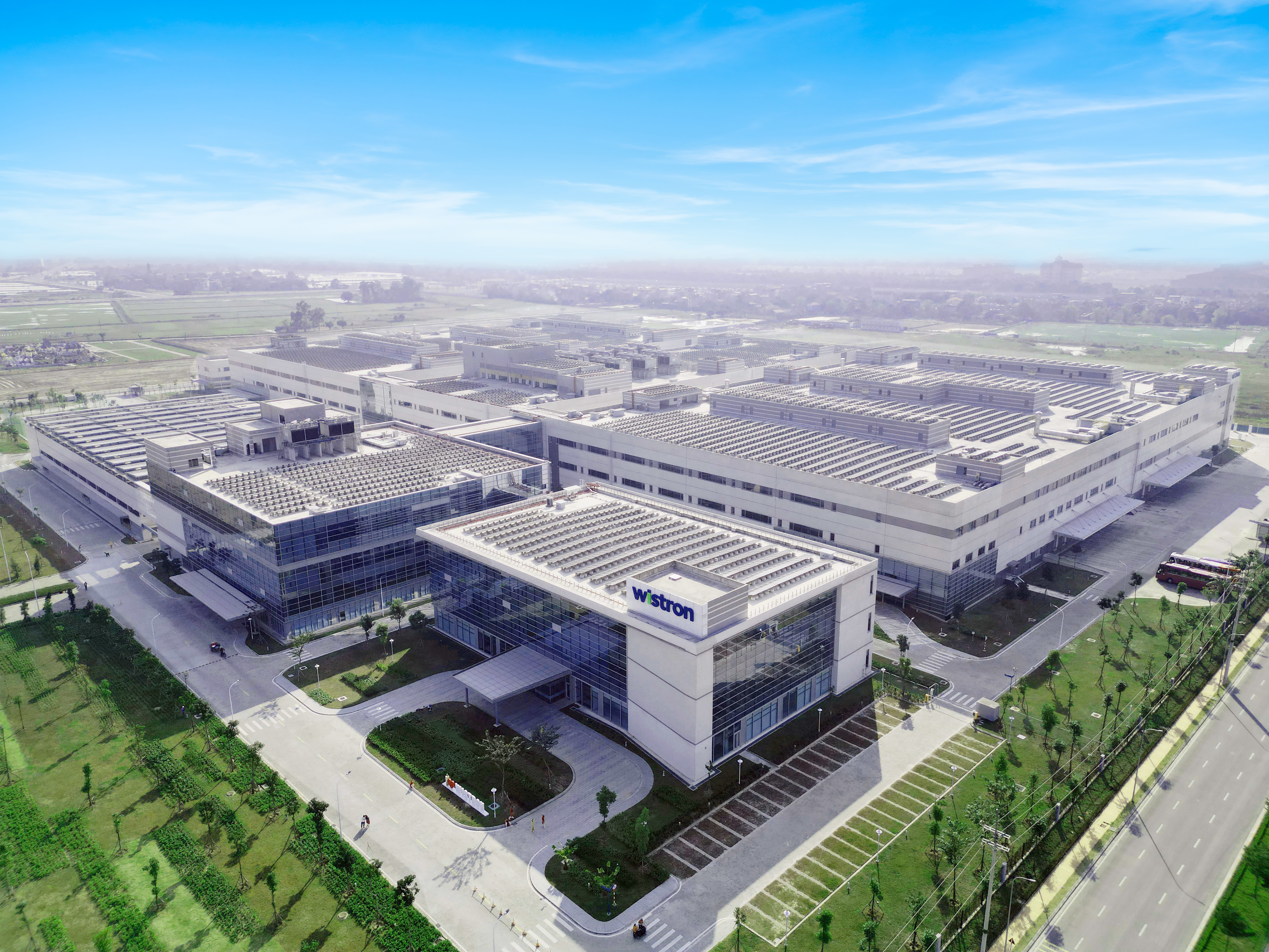 Wistron Vietnam Site:【Acquisition of LEED Certification】
